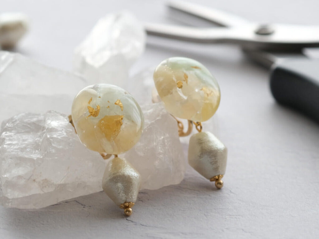 シンプルなピアス作例